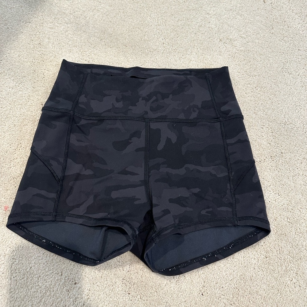Lululemon compression shorts